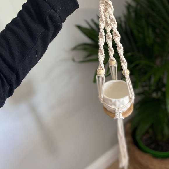 One of a kind handmade macrame succulent planter🌵 - Picture 3 of 3